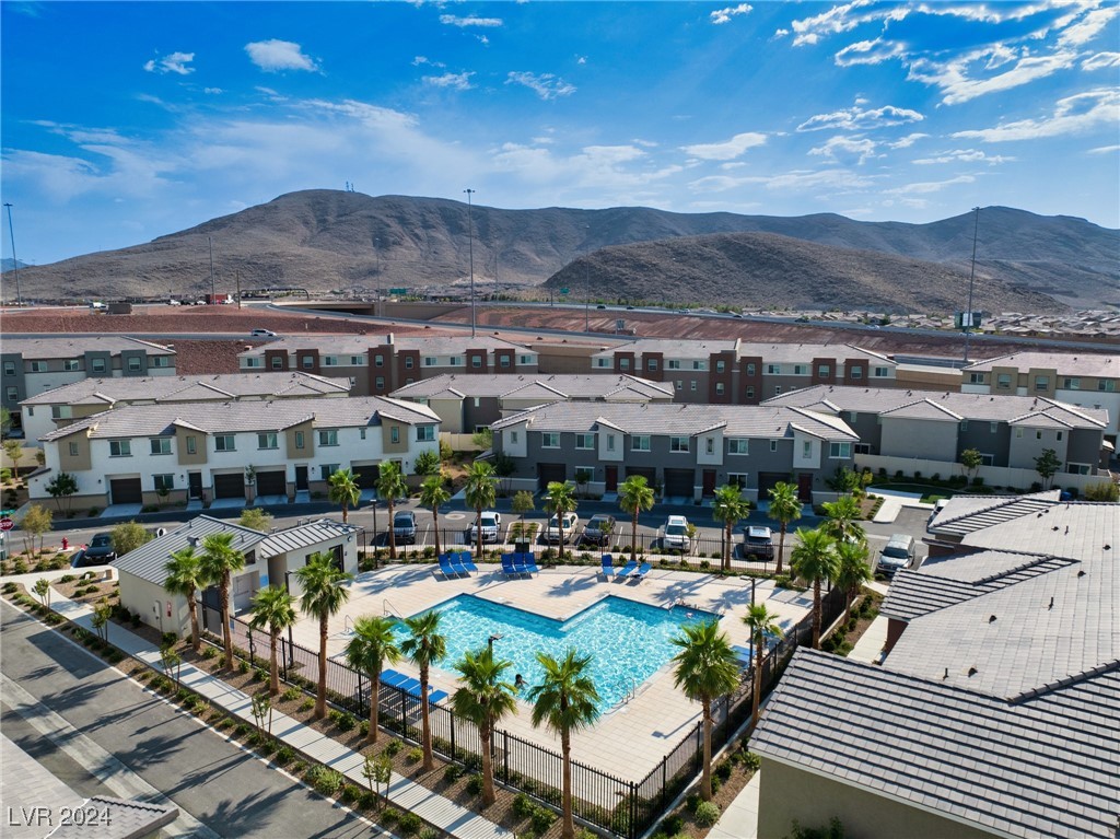 12328 Golden Wreath Road 4