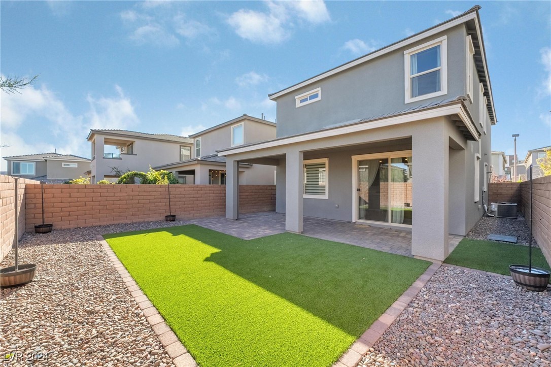 4154 Elegant Chateau Street