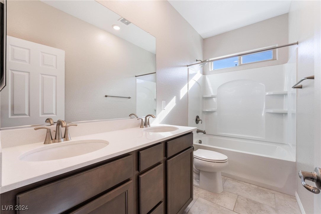 4154 Elegant Chateau Street