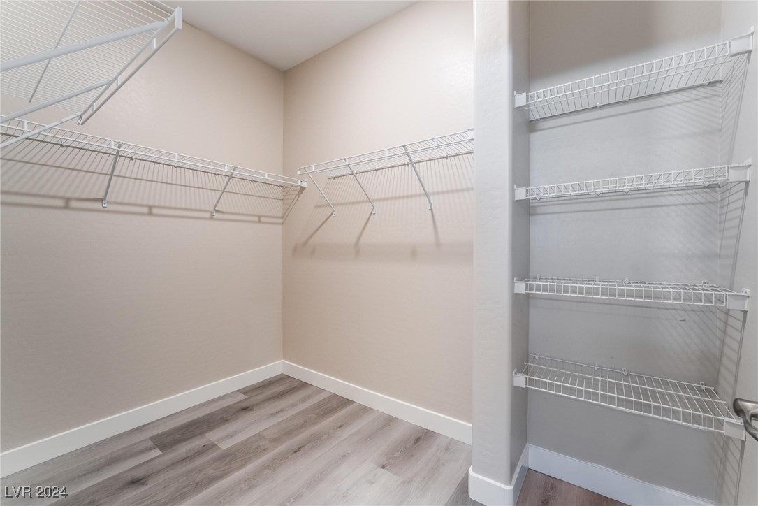 4154 Elegant Chateau Street