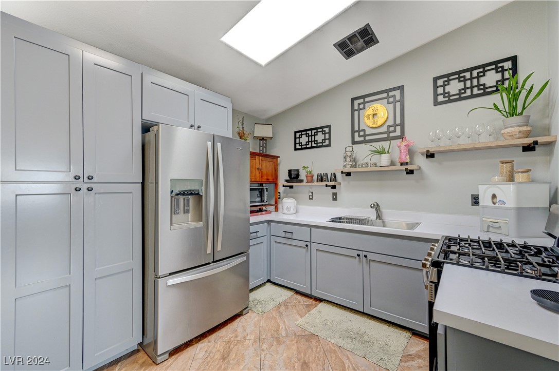 3316 Gold Run Street