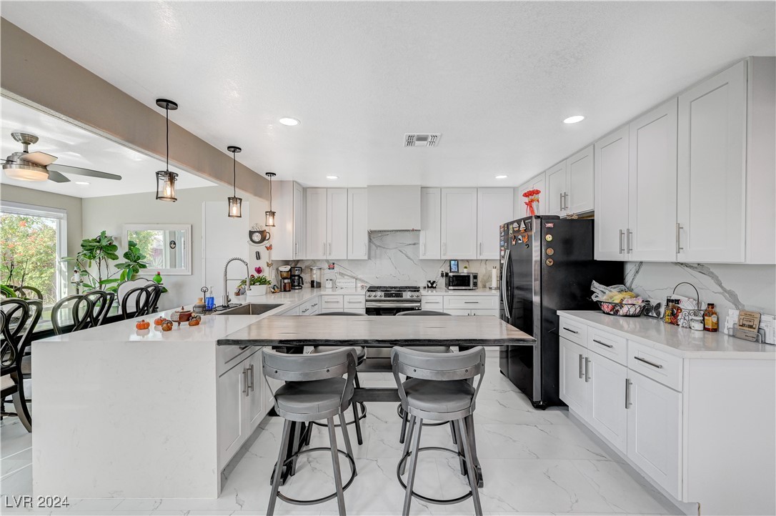 2301 Blackberry Valley Way