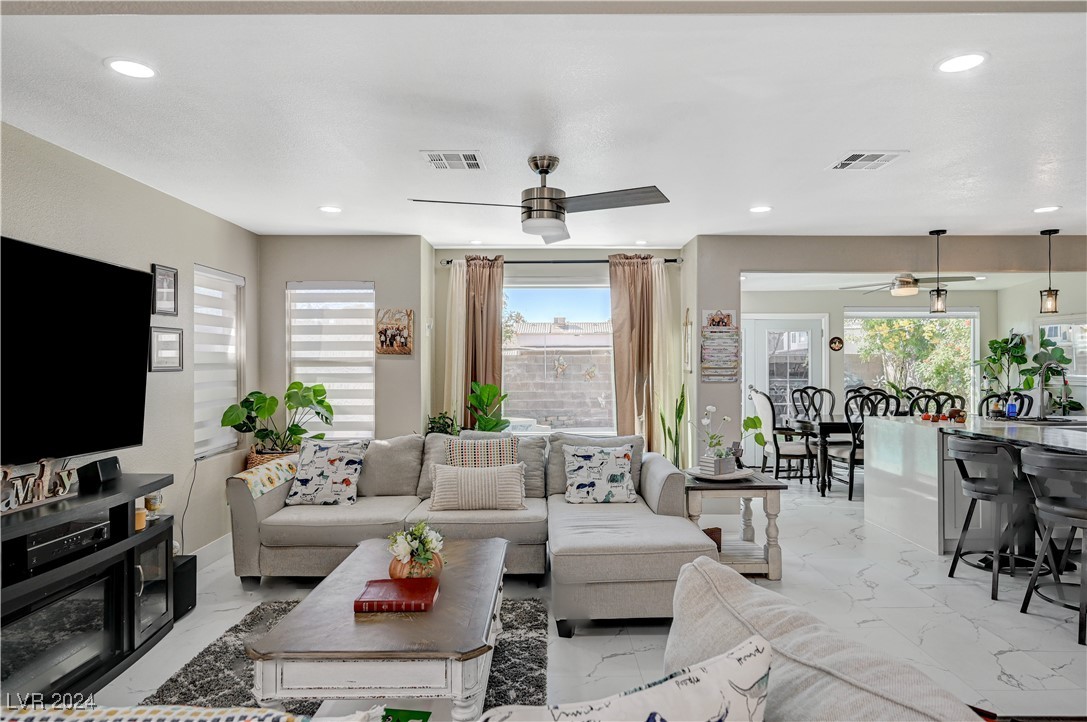 2301 Blackberry Valley Way