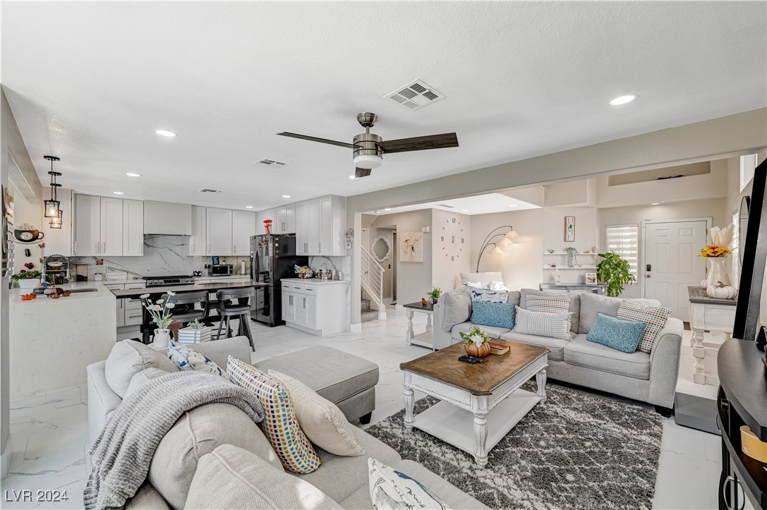 2301 Blackberry Valley Way