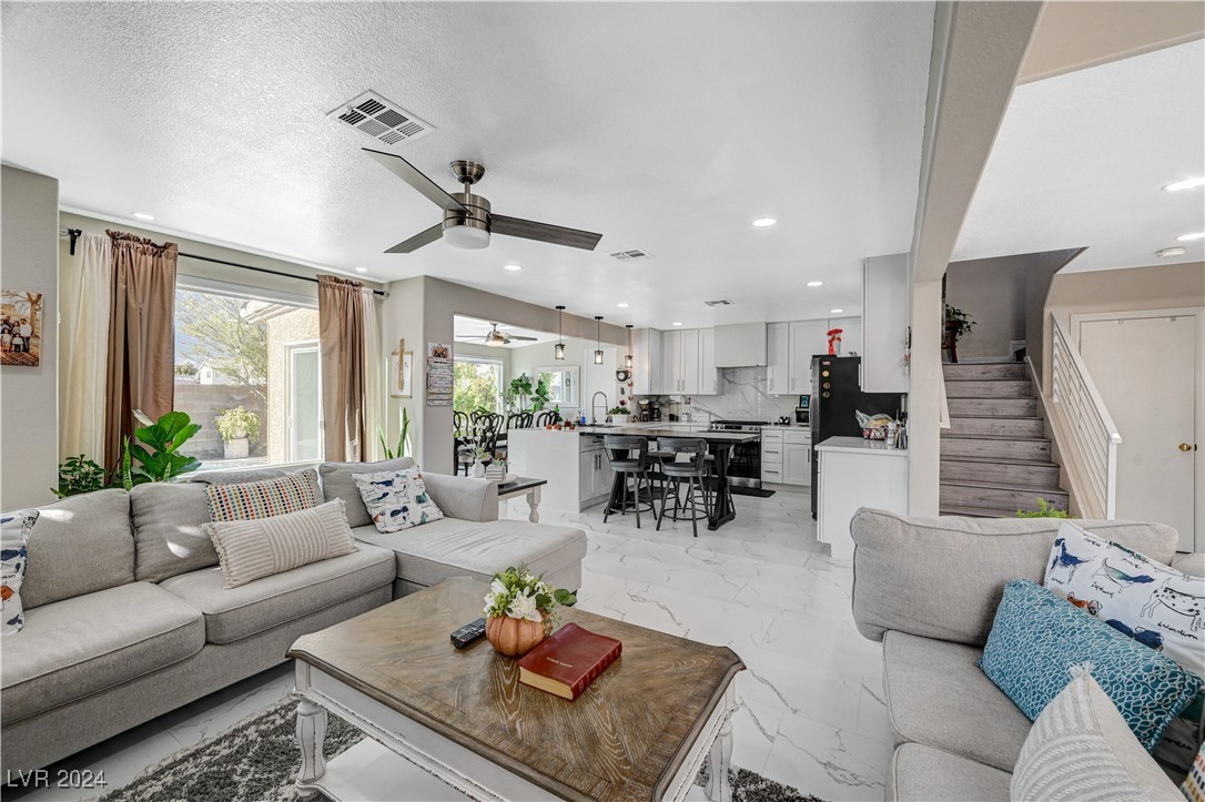 2301 Blackberry Valley Way