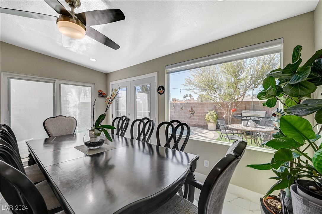 2301 Blackberry Valley Way