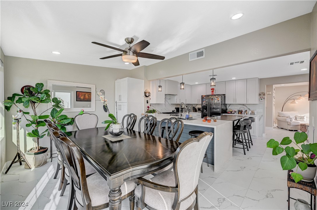 2301 Blackberry Valley Way