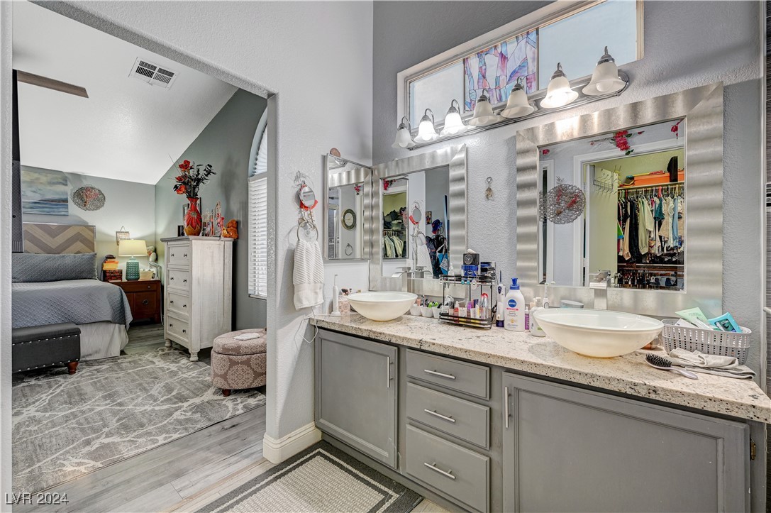 2301 Blackberry Valley Way