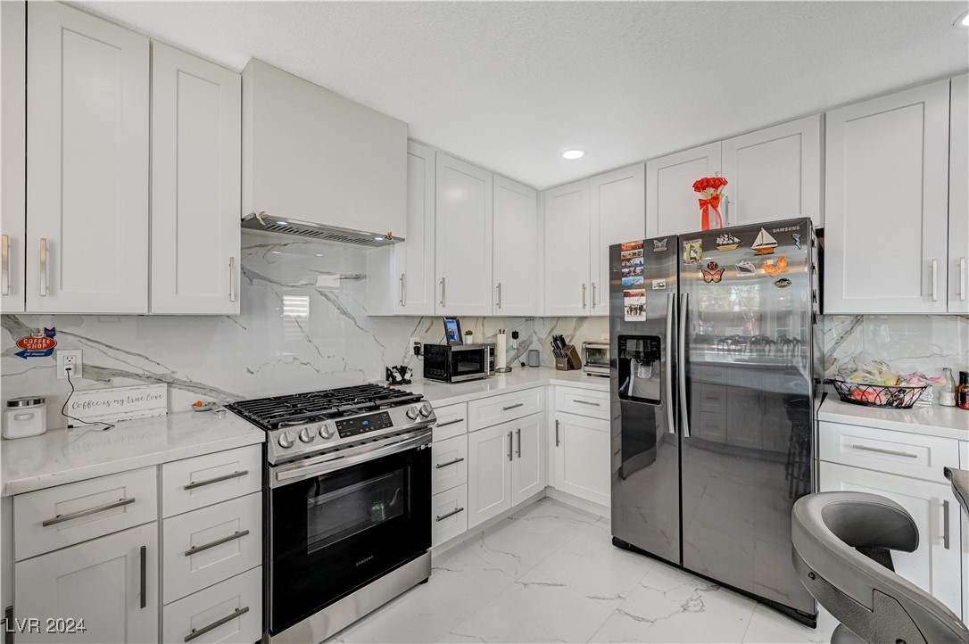 2301 Blackberry Valley Way