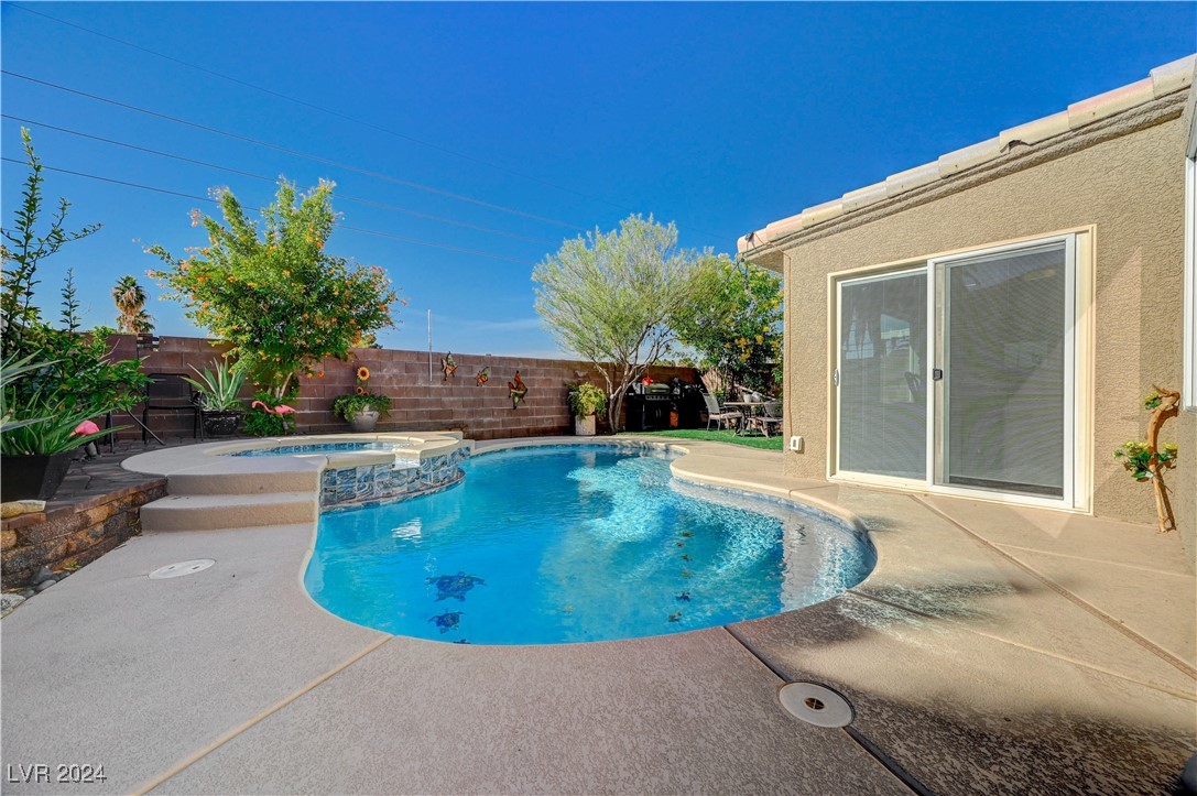 2301 Blackberry Valley Way