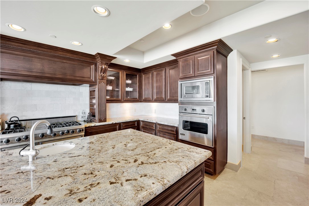 9103 Alta Drive 1101