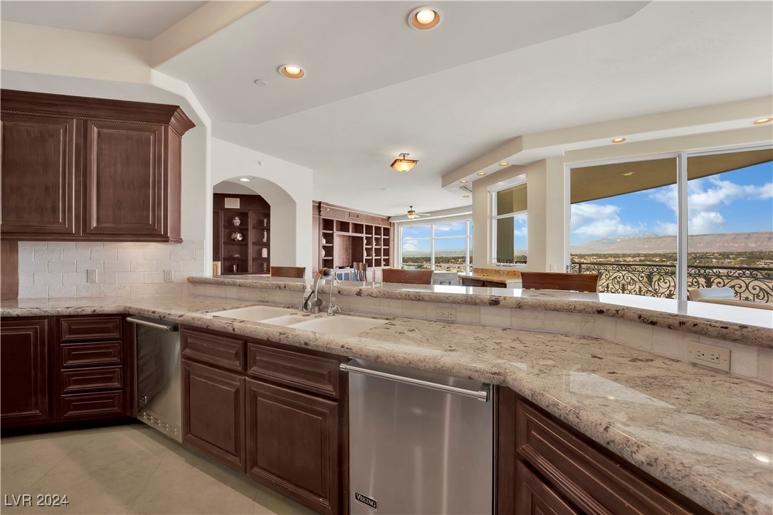 9103 Alta Drive 1101
