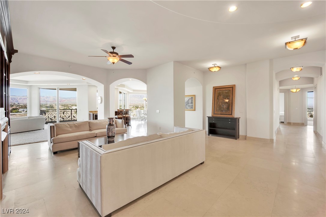 9103 Alta Drive 1101