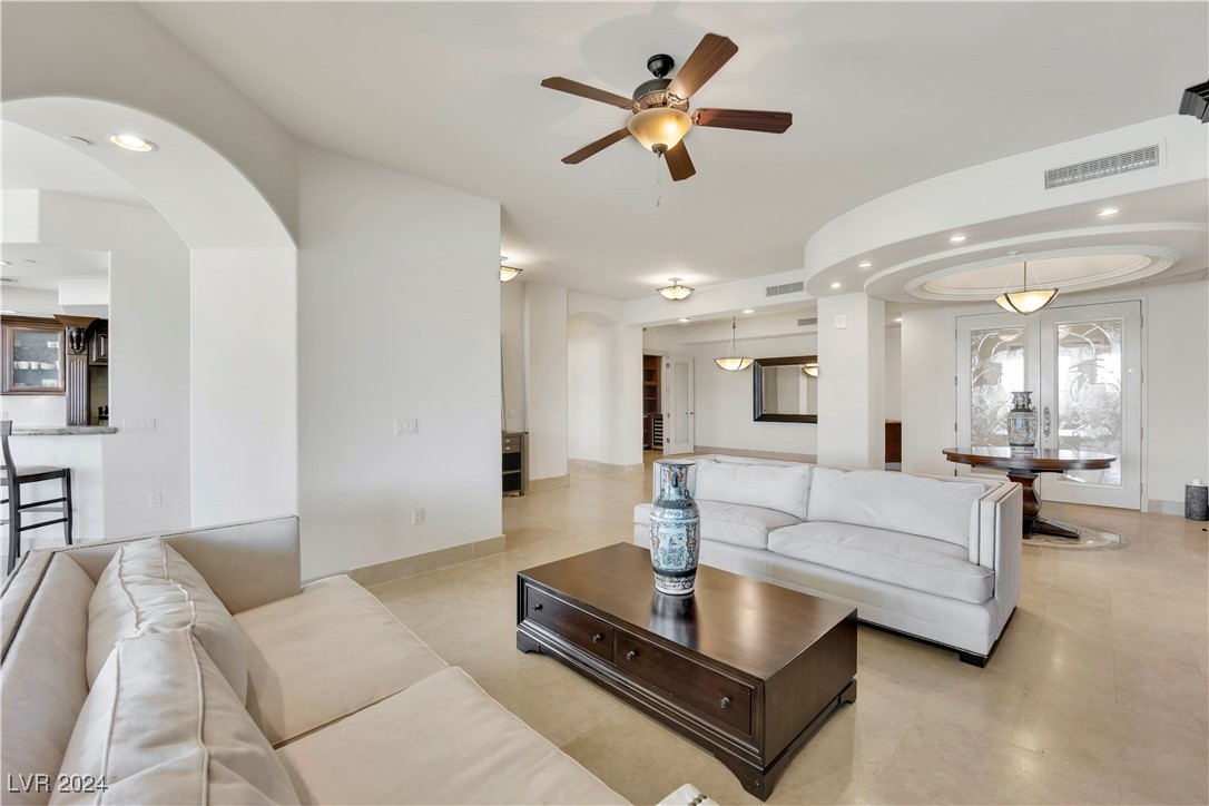 9103 Alta Drive 1101