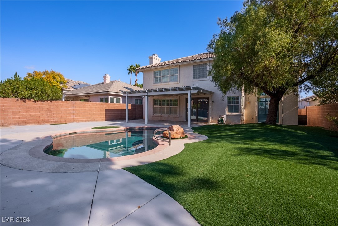 3889 Windansea Street