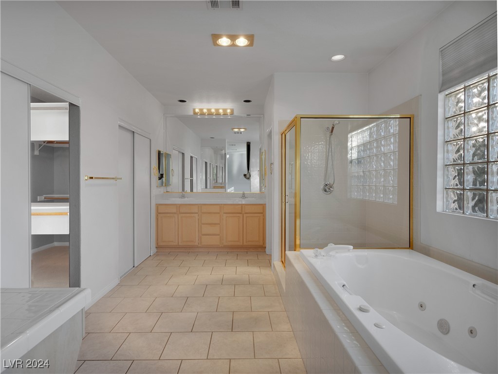 3889 Windansea Street