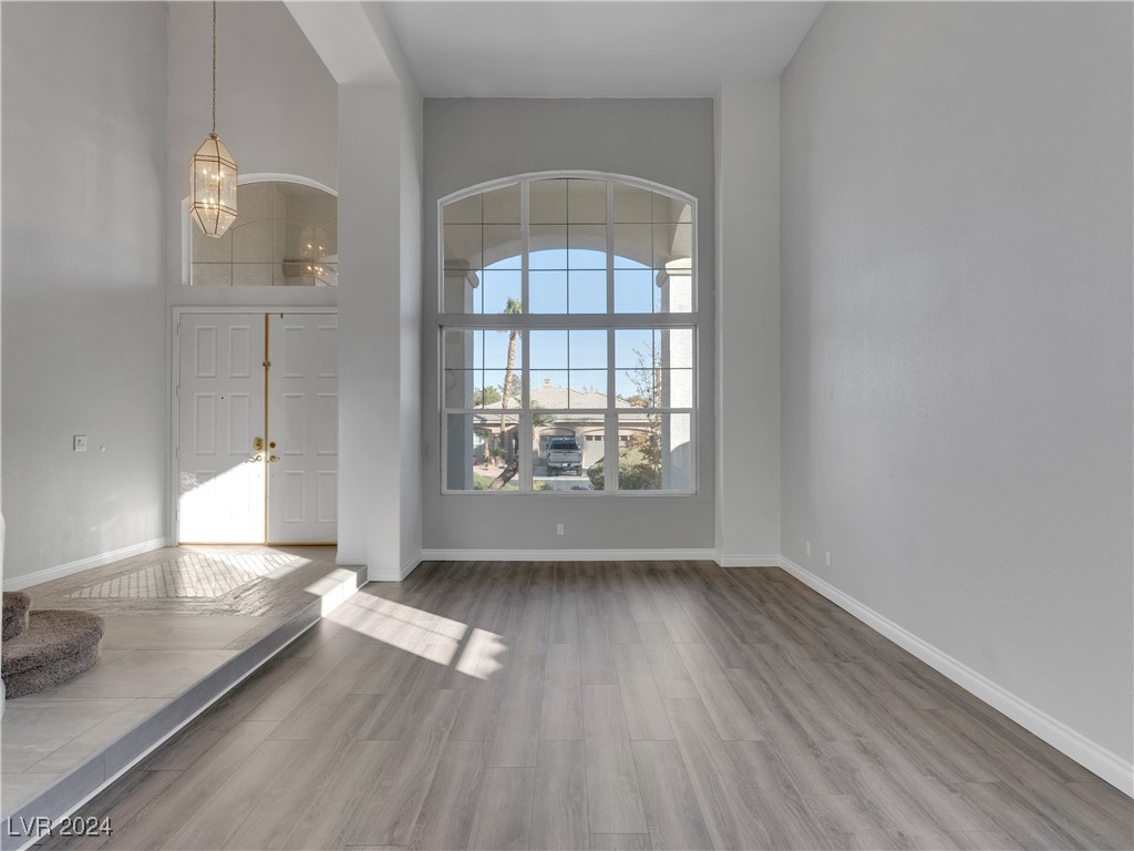 3889 Windansea Street