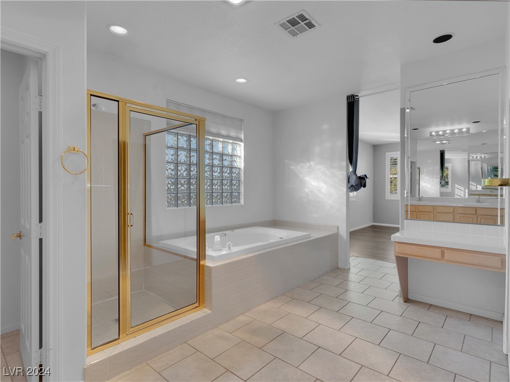 3889 Windansea Street