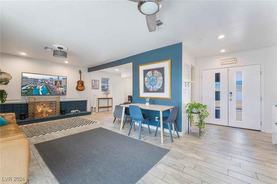 1671 Commanche Drive