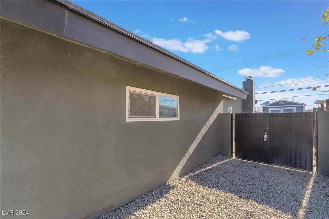 1671 Commanche Drive