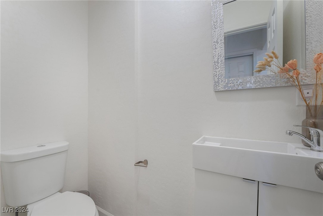 1671 Commanche Drive