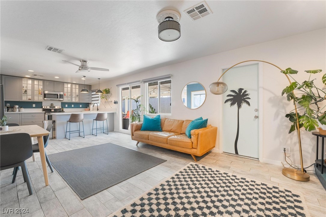 1671 Commanche Drive