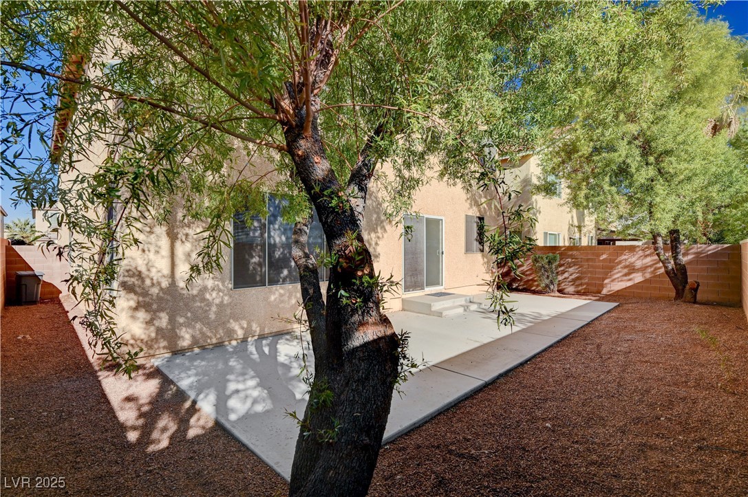 4635 Deer Forest Avenue