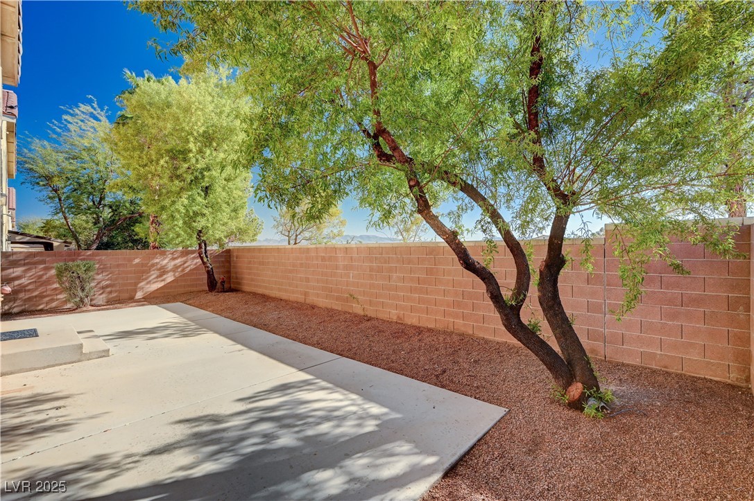 4635 Deer Forest Avenue