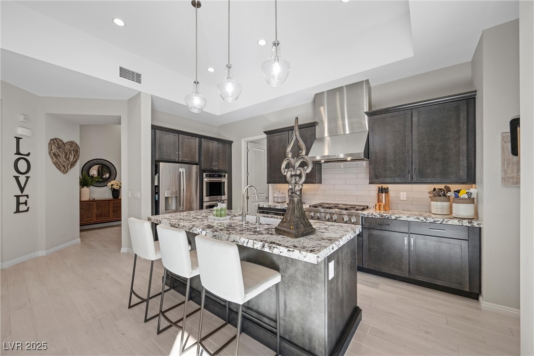 6833 Desert Crimson Street