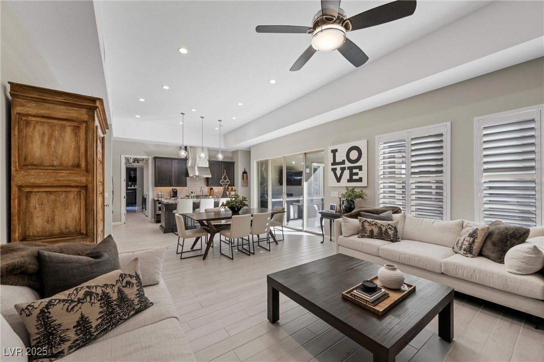 6833 Desert Crimson Street