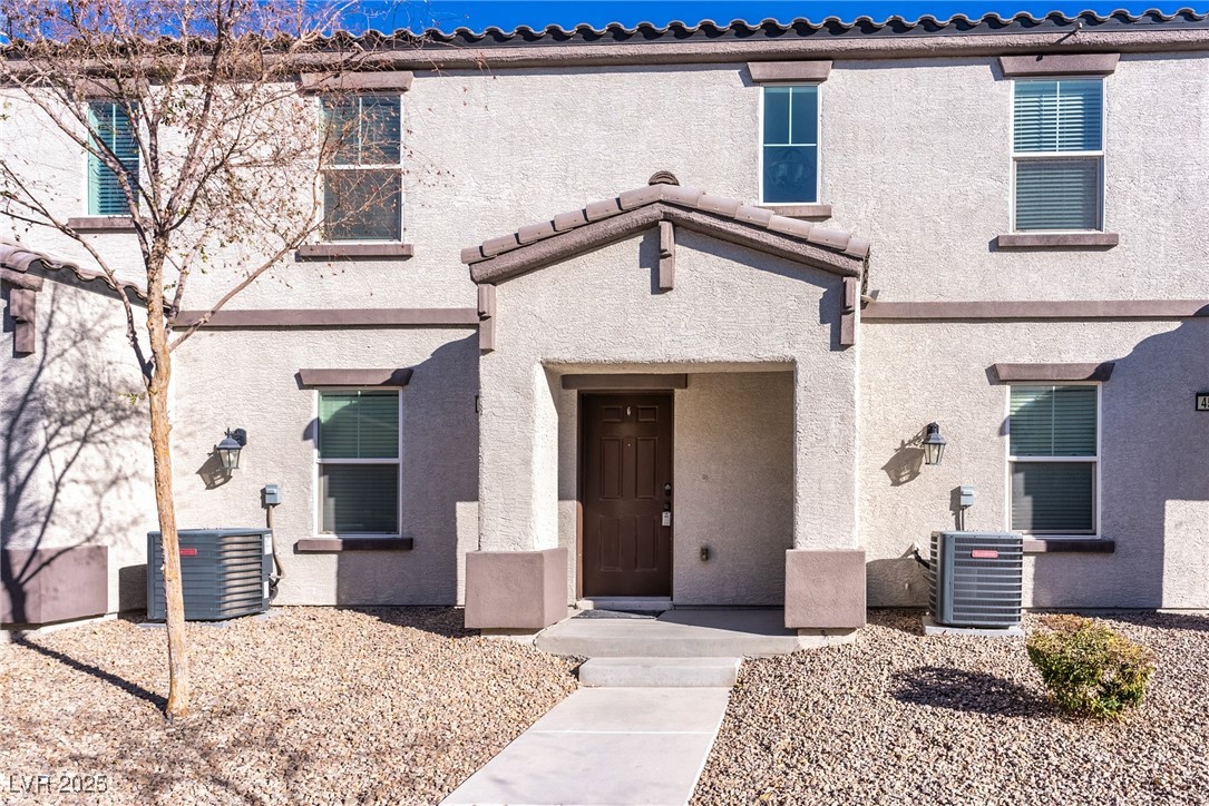 4543 Pencester Street