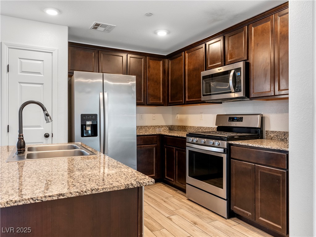 4543 Pencester Street