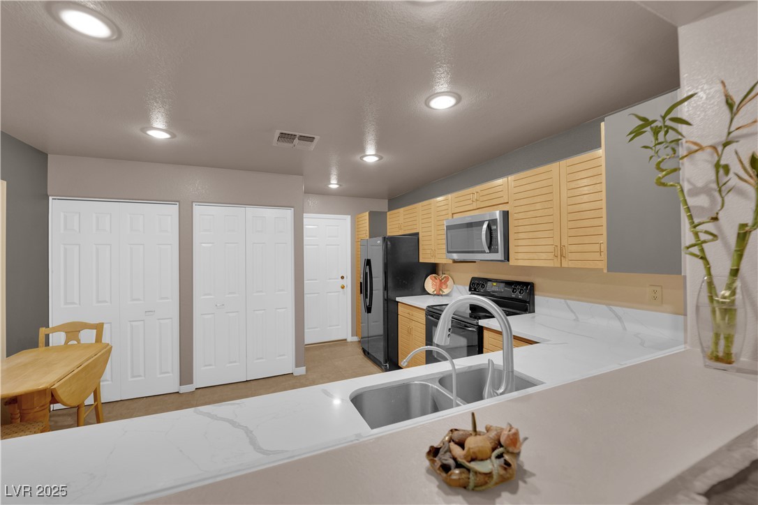 6948 Emerald Springs Lane