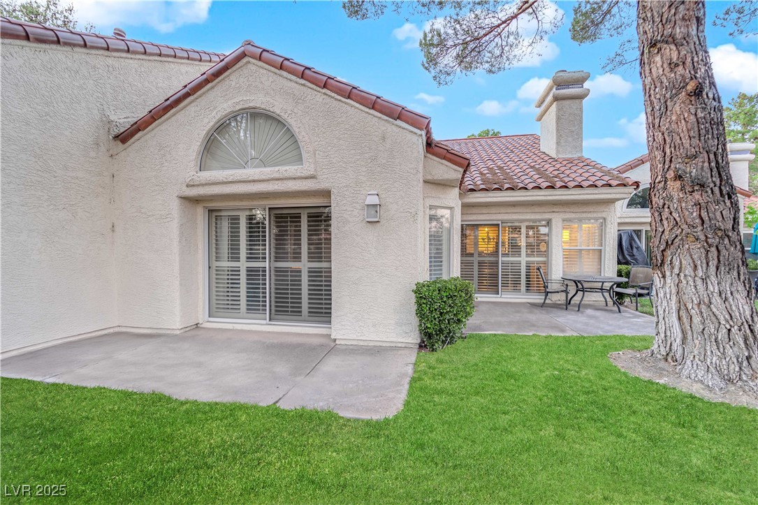 6948 Emerald Springs Lane