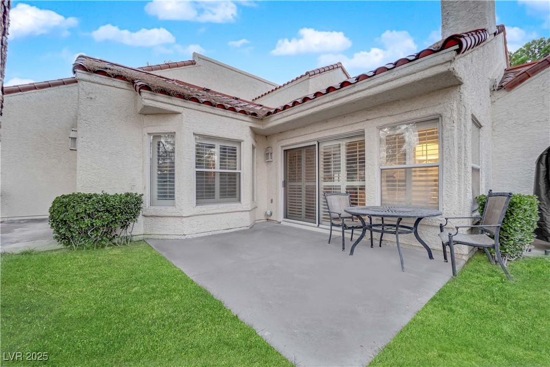 6948 Emerald Springs Lane