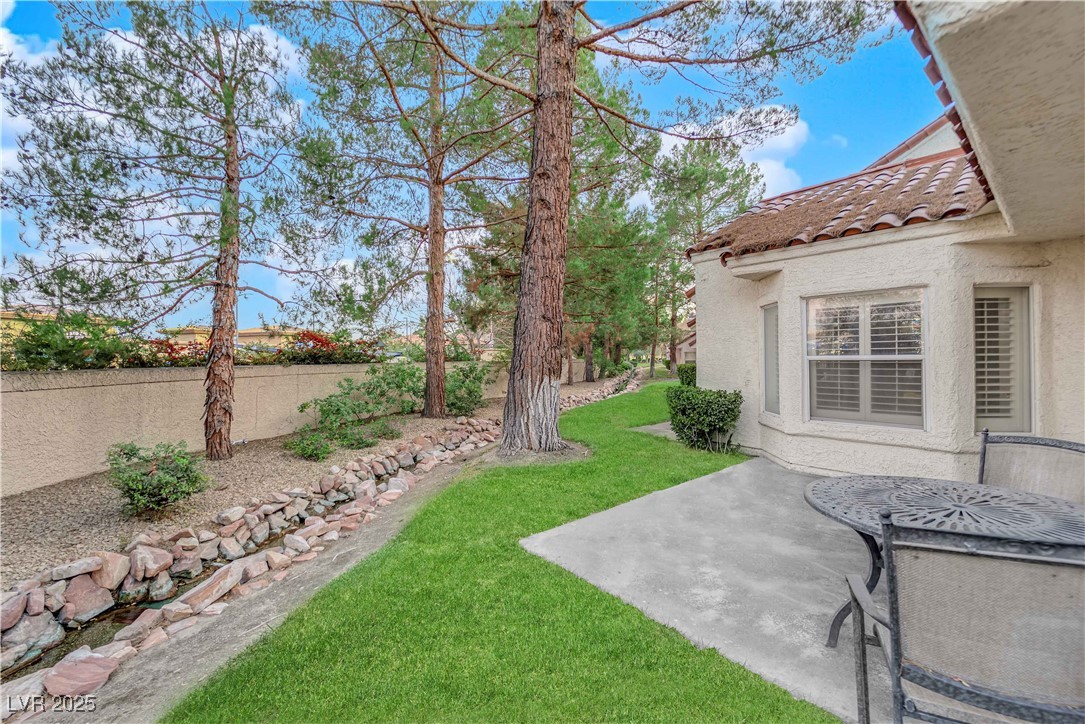 6948 Emerald Springs Lane