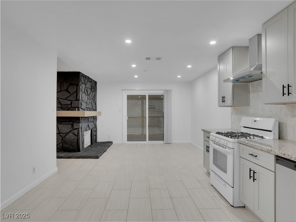 4475 El Carnal Way
