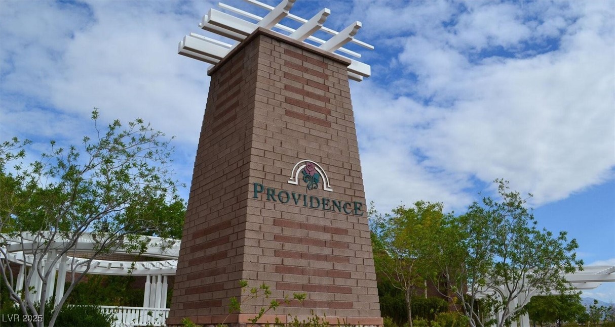 6914 Willowcroft Street