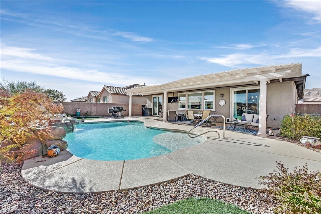 6914 Willowcroft Street