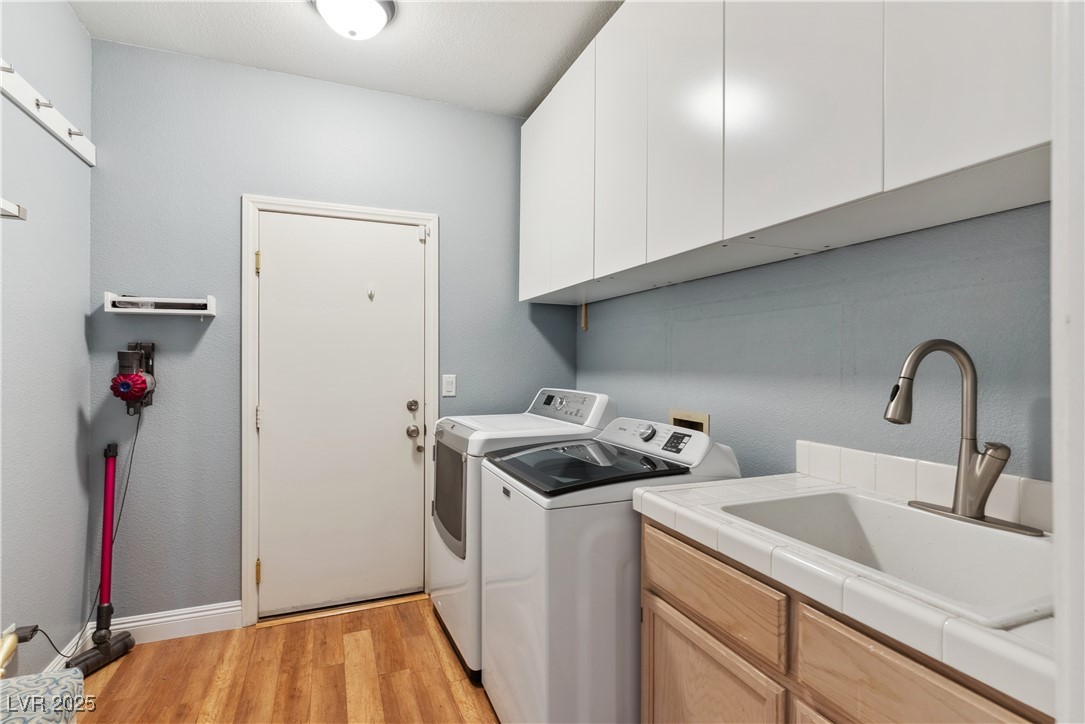 6308 Hill Haven Avenue