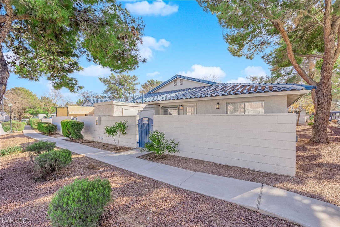 2136 Chertsey Drive A