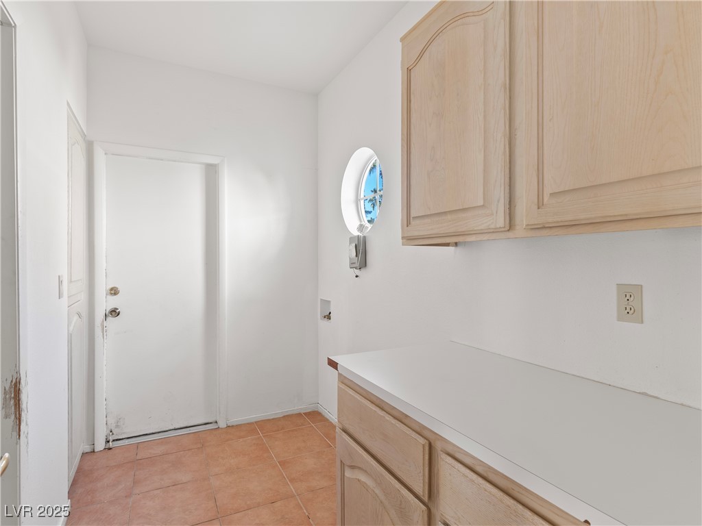 2536 Golden Sands Drive