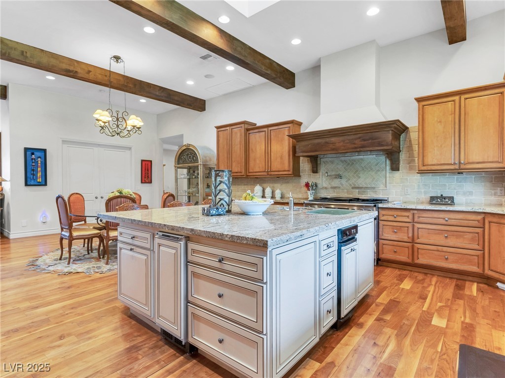330 Rancho Circle
