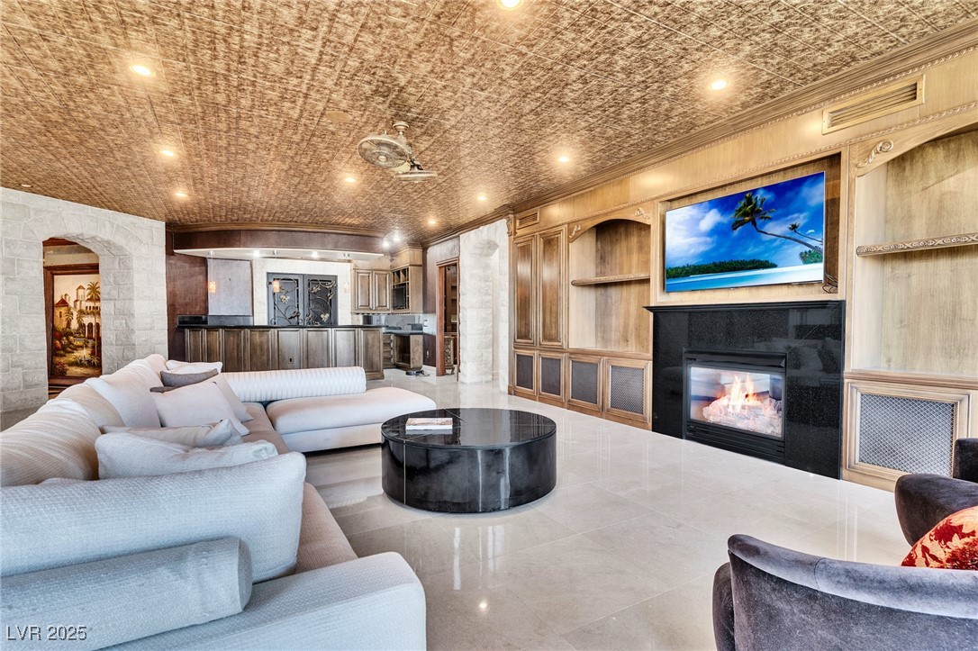 9103 Alta Drive 1502