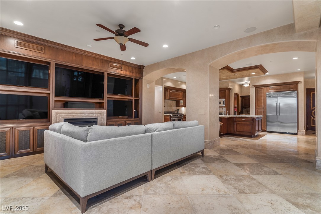 9103 Alta Drive 102