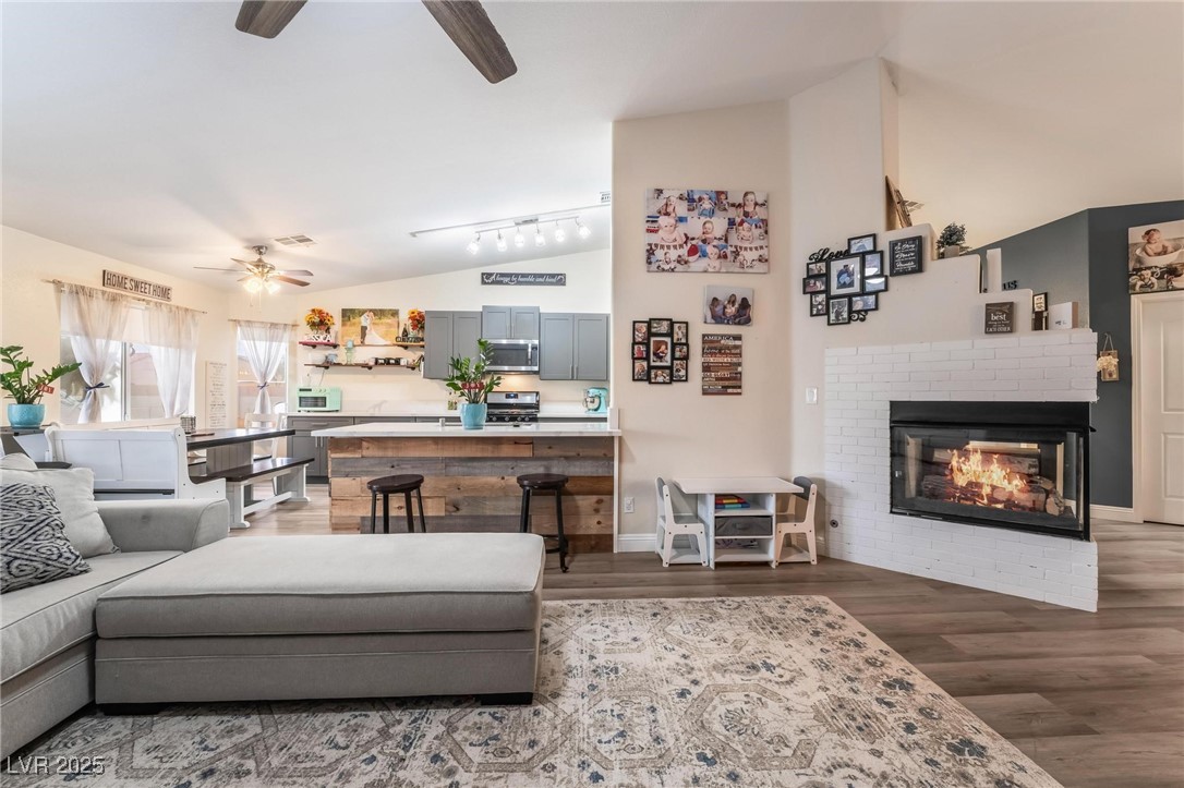 4318 Red Blanket Road