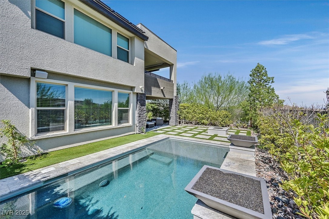 10287 Kesington Drive