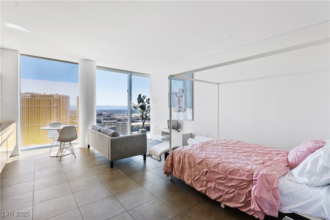 3722 Las Vegas Boulevard 2204