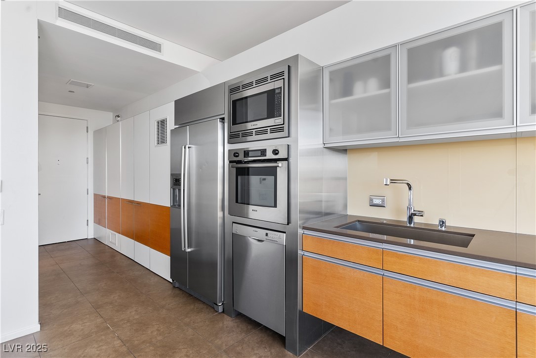 3722 Las Vegas Boulevard 2204