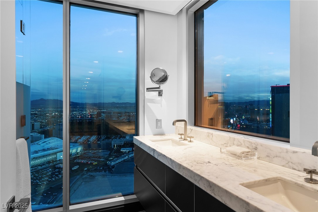 2700 Las Vegas Boulevard 4306